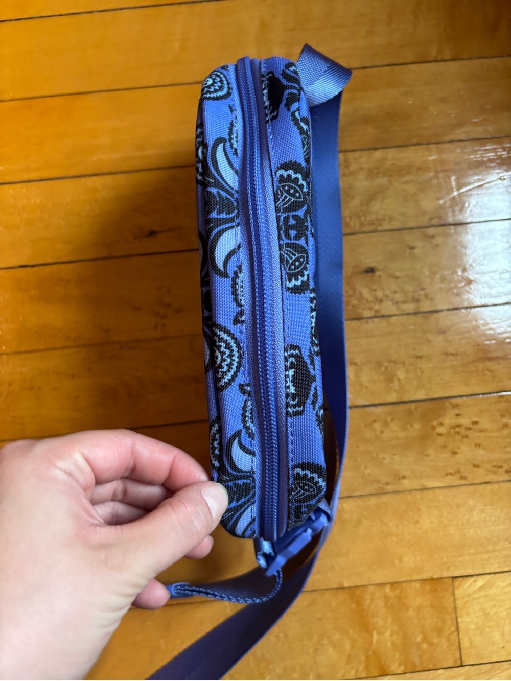 NWOT Vera Bradley Lighten Up Large Cube Belt Bag | Floral Blue Fanny Pack - Picture 8 of 16